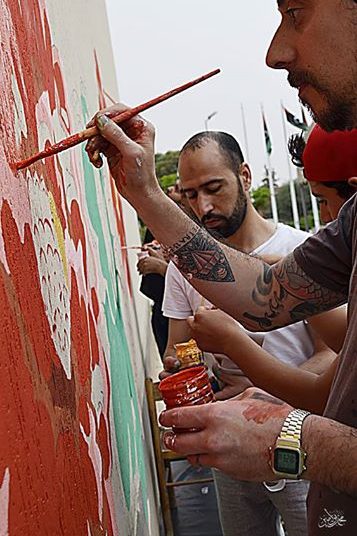 Libyan graffiti artists learn new techniques