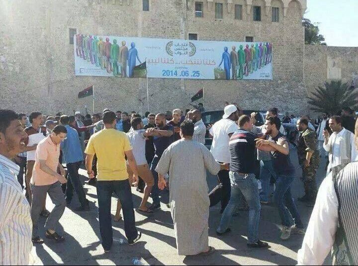 Hafter supporters and opponents clash in Martyrs’ Square