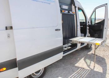 Mitiga airport receives Smiths Detection planeside luggage detection equipment