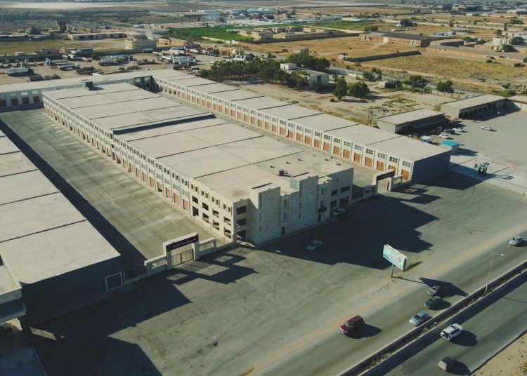 Benghazi Chamber attends opening of 70-unit Benghazi Foodstuff Complex