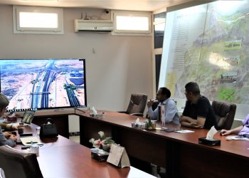 Daewoo makes presentation to ERMA Motorway Authority