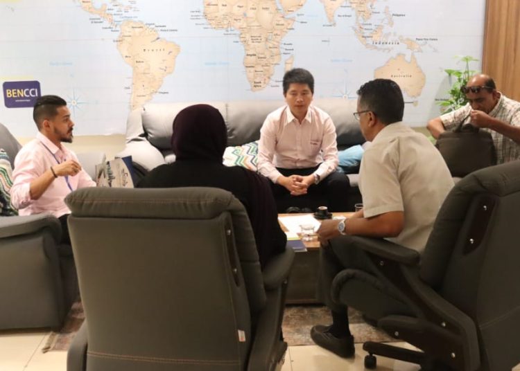 Benghazi Chamber meets Chinese-German machinery company Zenith