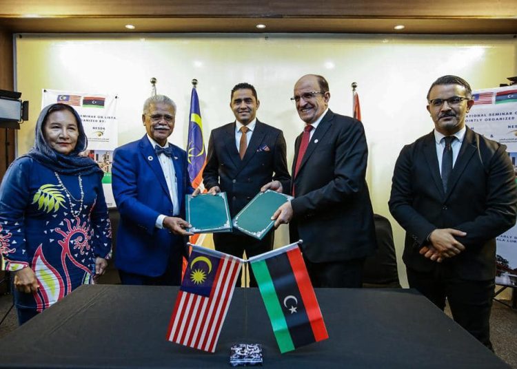 NESDB signs agreement with Malaysia Consultative Council to benefit from its development experience