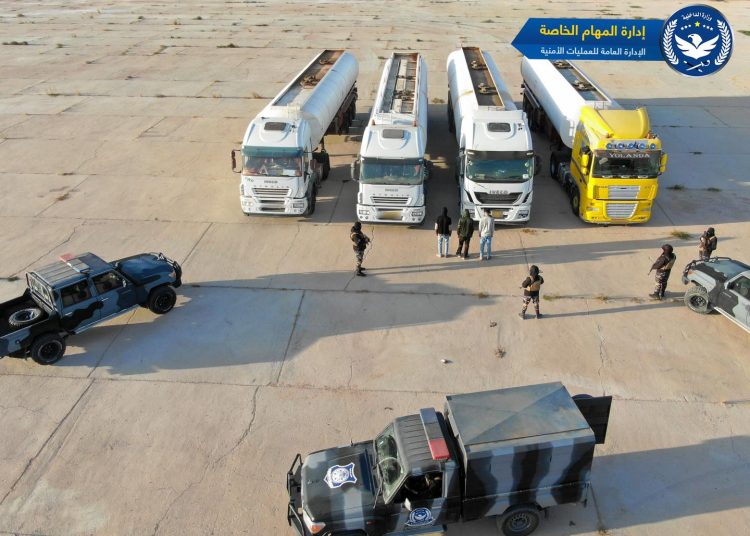 Three arrests, four fuel trucks and 140,000 litres of fuel seized in Misrata anti-smuggling operation