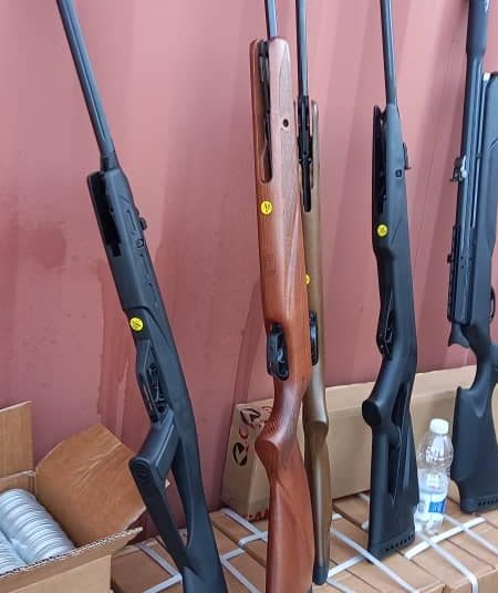 Customs Authority seizes 500 smuggled hunting rifles in October and 820 in September at Khoms Port