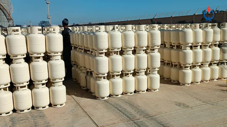 120,000 gas cylinders out of an order of 2 million reach Tripoli and Benghazi ports